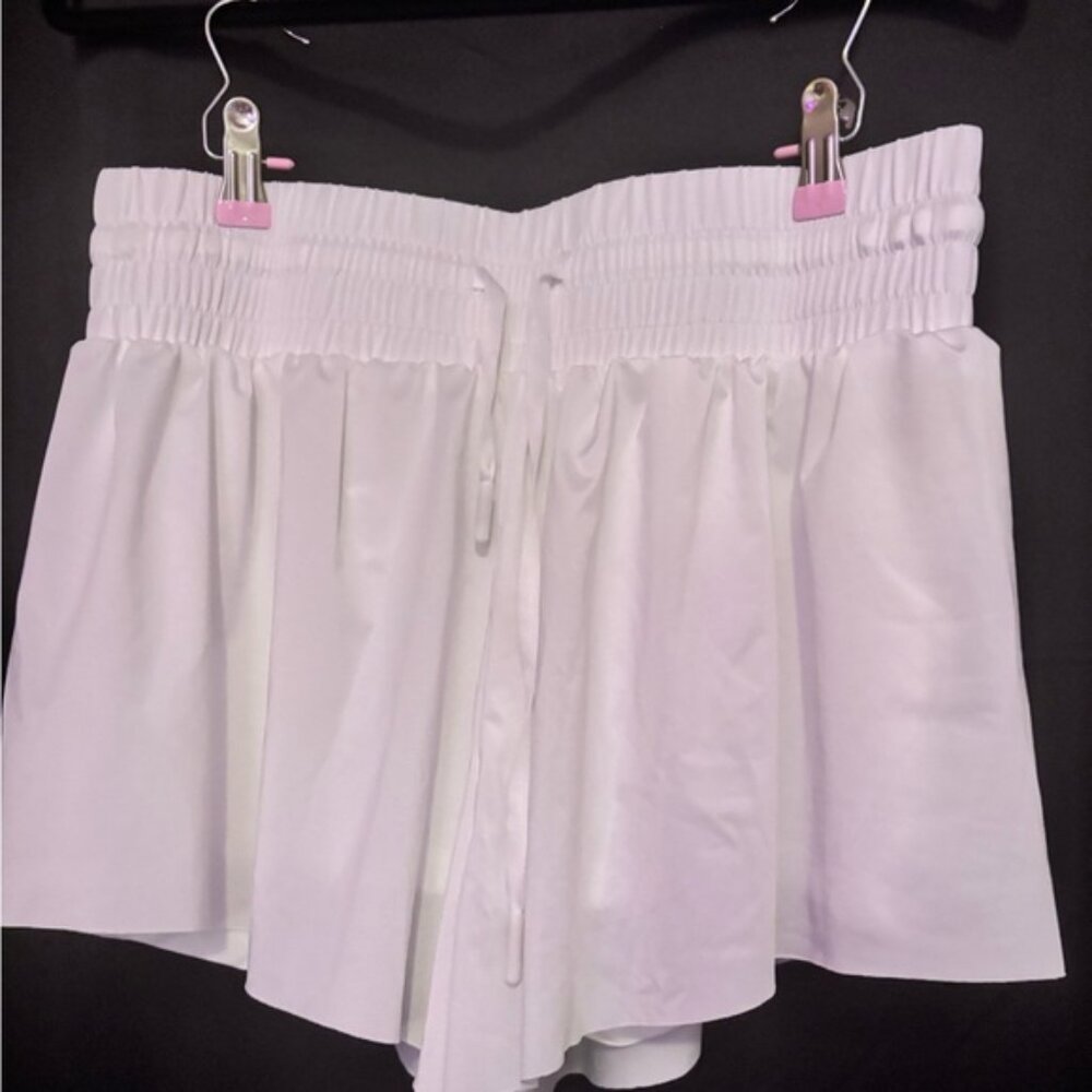 White Women's Shorts